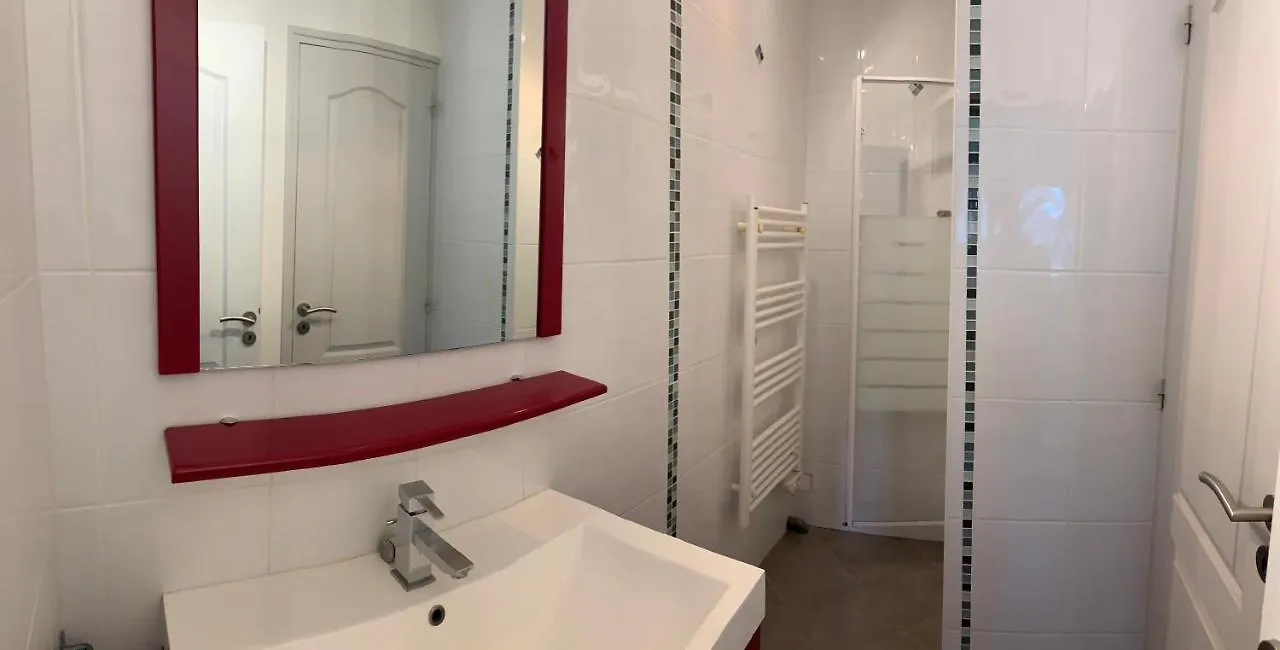 דירות סנט-קולומב Logement Entier Renove Proche Plages Et Commerces